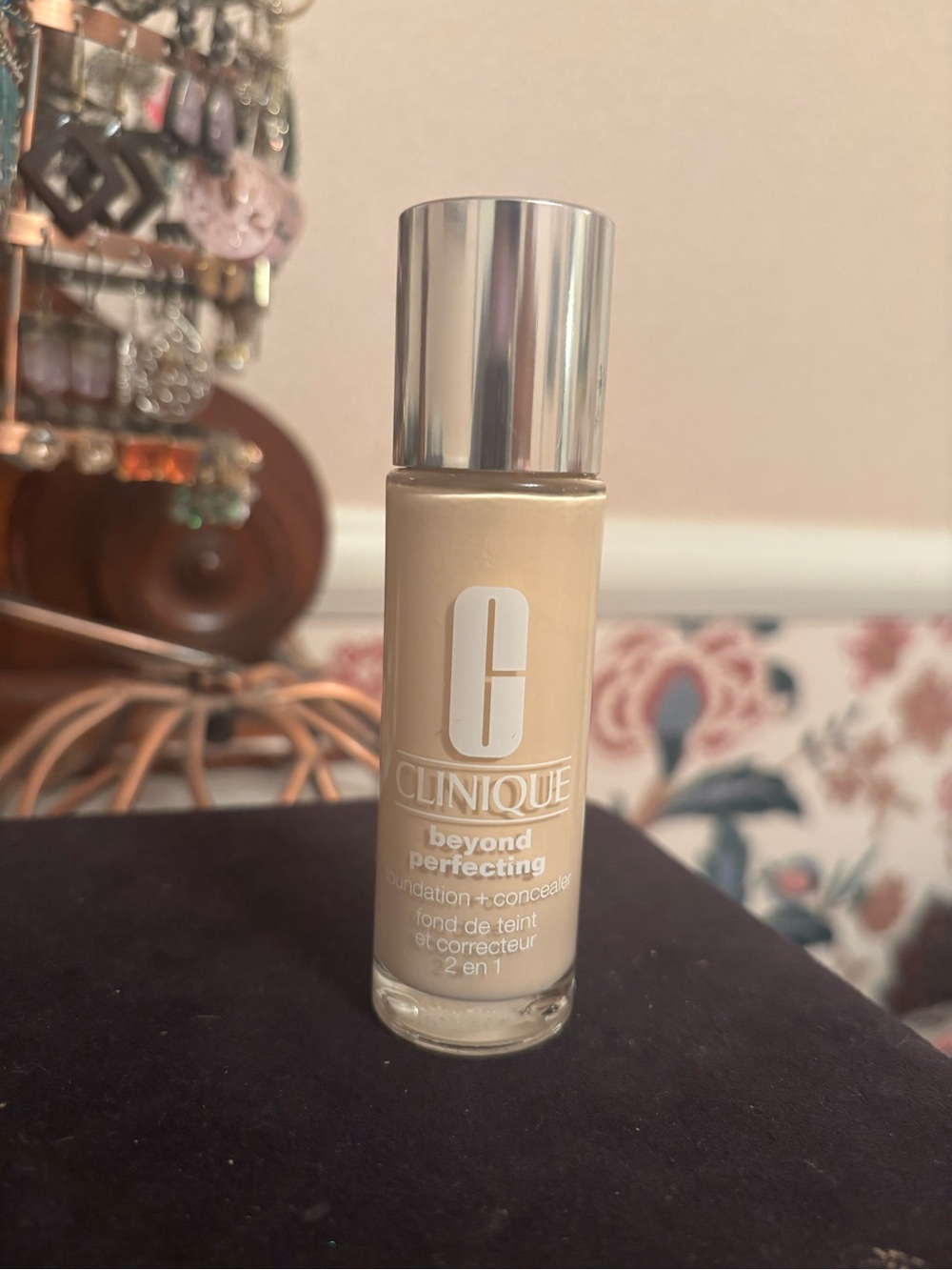 Clinique Beyond Perfecting Foundation + Concealer — Shell (CN 0.5)
